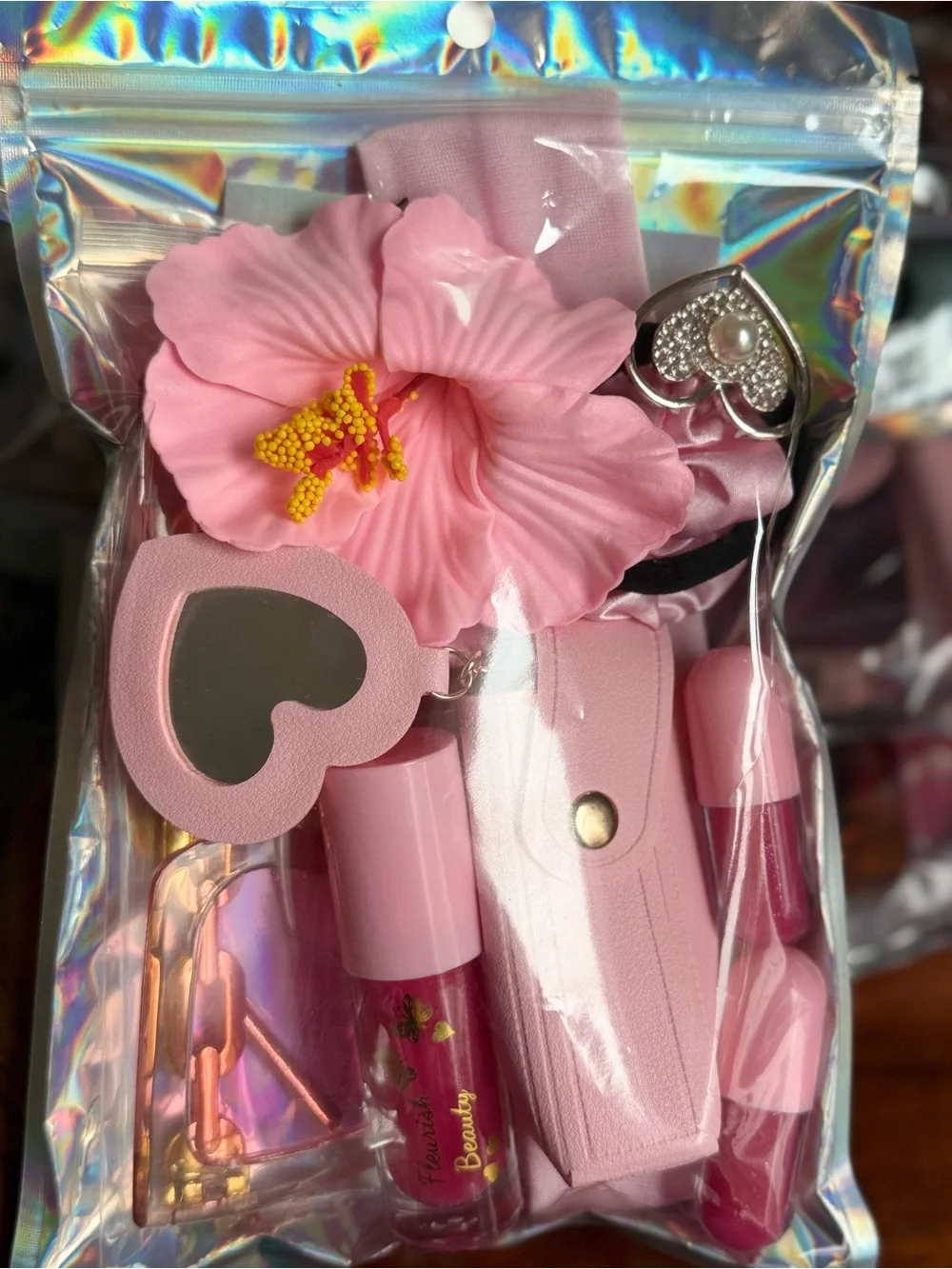 Beauty Gift Set | 2 Lip Gloss + Accessories | $20